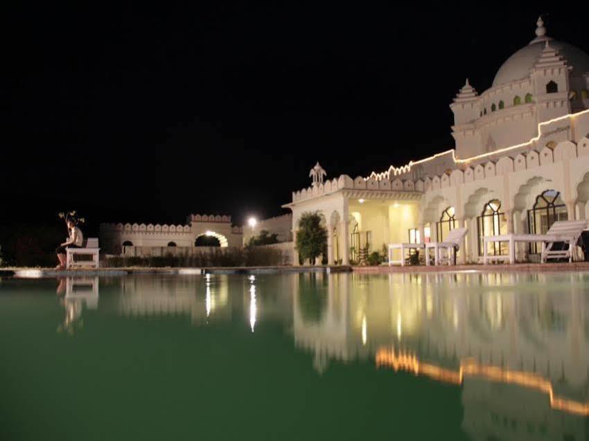 Gulaab Niwaas Palace Puskár Kültér fotó